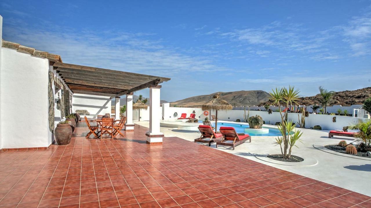 Villa La Senda Del Majorero Antigua  Exterior photo